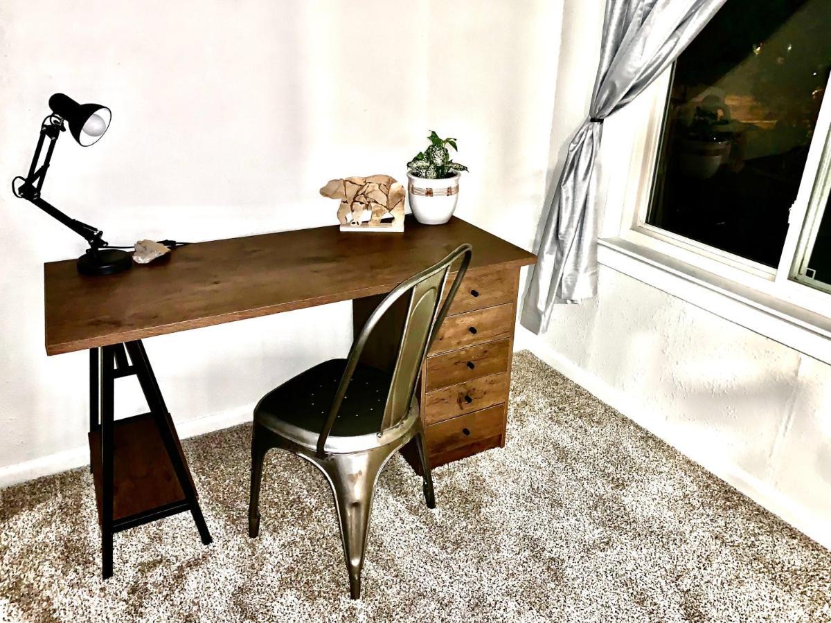 Newly Renovated Cozy Home Minutes From Broadmoor And Downtown Colorado Springs Eksteriør bilde
