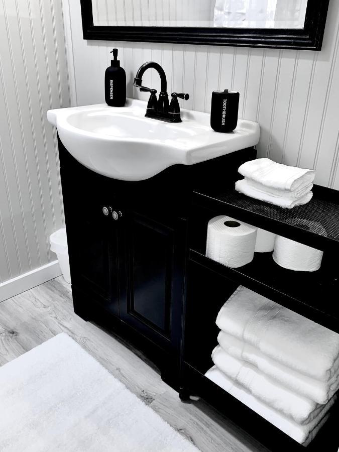 Newly Renovated Cozy Home Minutes From Broadmoor And Downtown Colorado Springs Eksteriør bilde