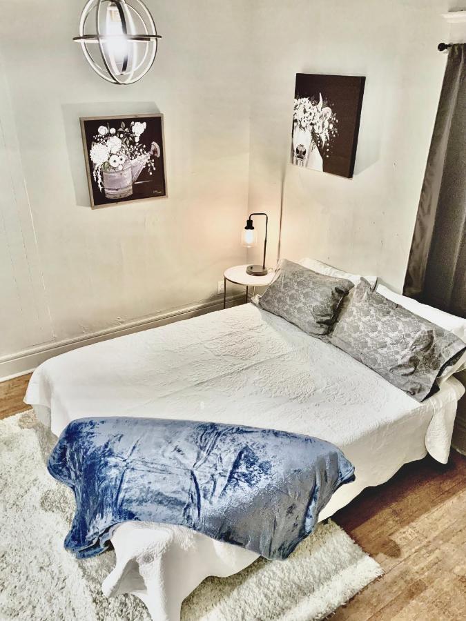 Newly Renovated Cozy Home Minutes From Broadmoor And Downtown Colorado Springs Eksteriør bilde